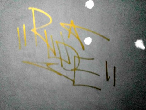 Graffiti pe scarile interioare ale MNAC