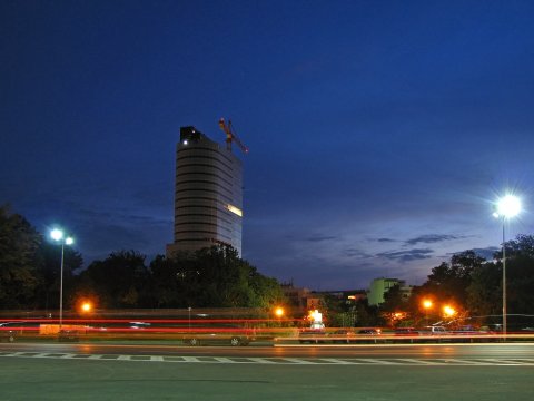 Bucharest Tower Center aproape de finalizare, 2007