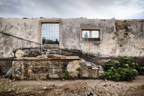 Ruine - Strada Victor Brauner