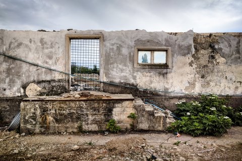 Ruine - Strada Victor Brauner