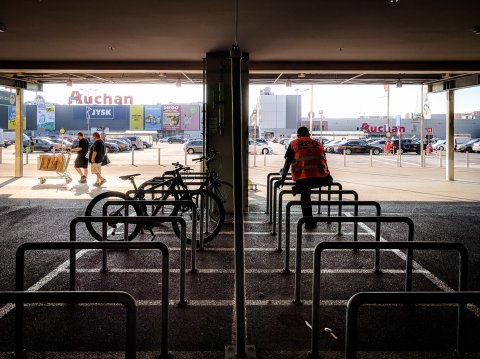 Parcare de biciclete- Zona comercială Pallady