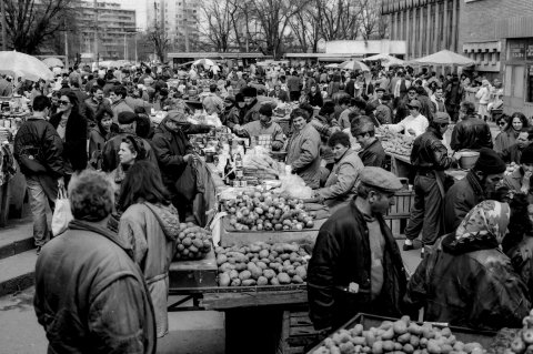 Tarabe - Piața Sudului