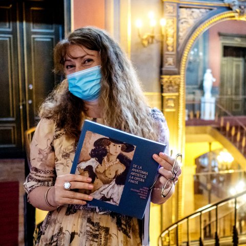 „De la anatomia artistică la opera finită” - Elena Olariu