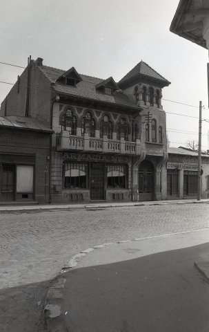 Intersecție Calea Văcărești - Strada Viorele