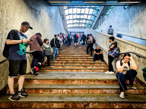 Fuga de ploaie - Stația de metrou Costin Georgian