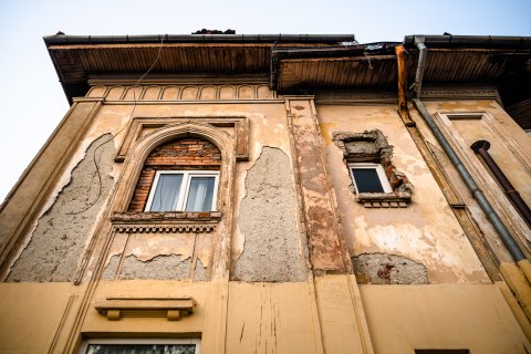 Casă modificată - Excursie - Ziua Internațională a fotografiei