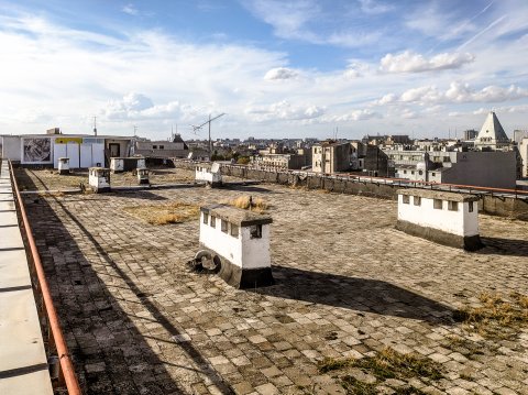 Terasă de bloc - Strada Eforie